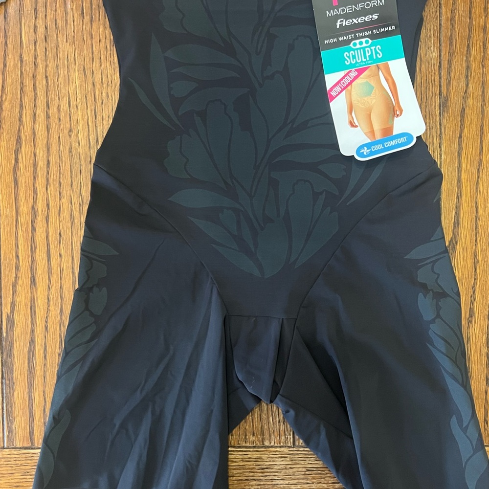 Maidenform Flexees High Waist Thigh Slimmer BLACK FLS095 (Size S) NWT